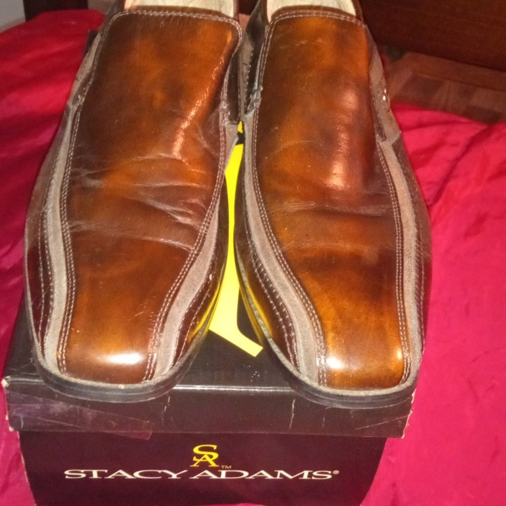 Shoes - Picture 2 of 4